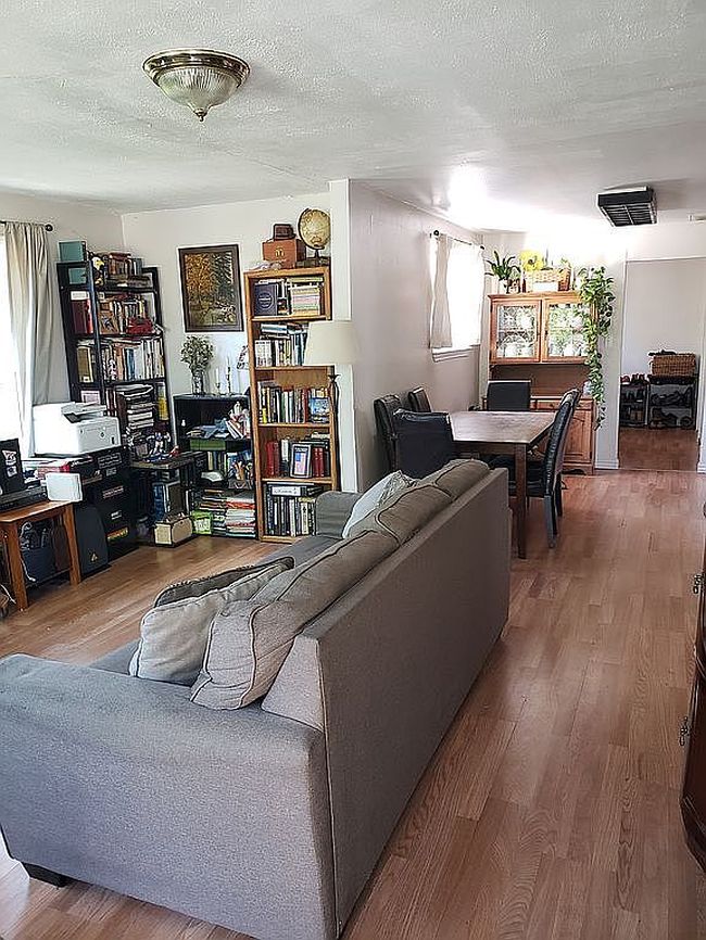 Photo of 123 S 6th St, Patterson, CA