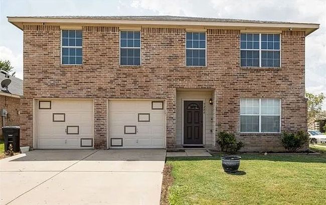 Photo of 9200 Saint Martin Rd, Fort Worth, TX