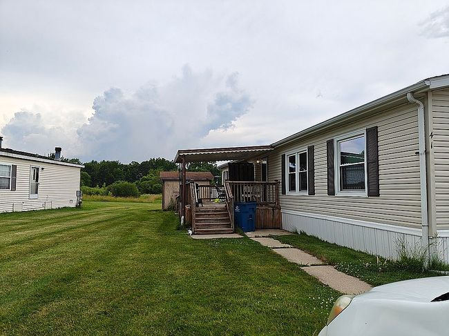 Photo of 41 Fox Chase Blvd, Grand Blanc, MI