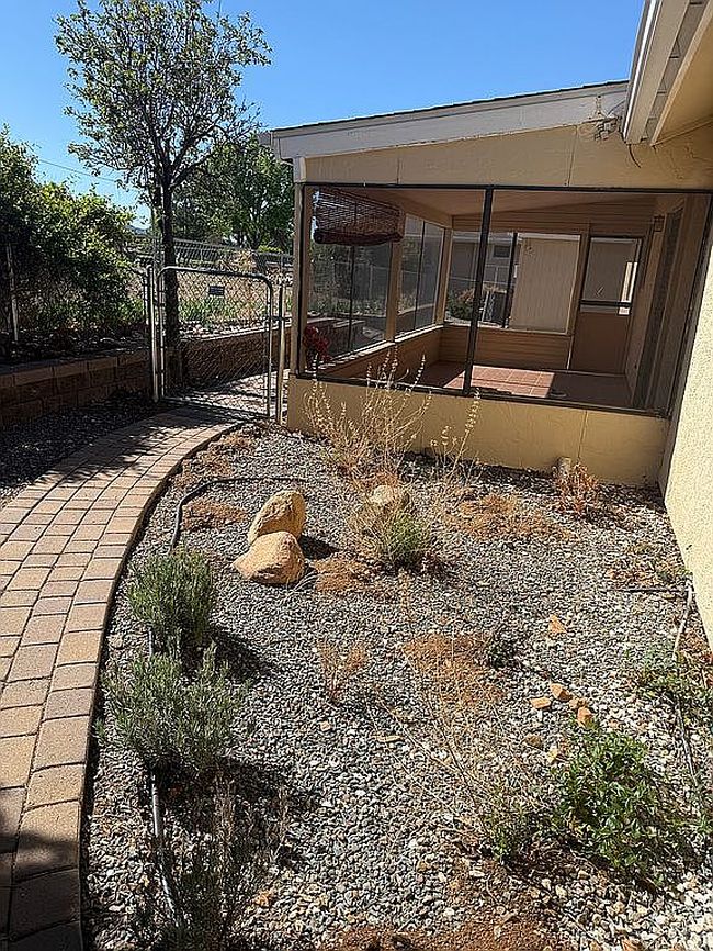 Image of 819 N Winchester Way