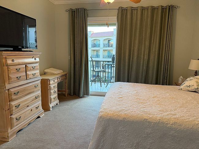 Photo of 900 Village Ln Apt 533, Pass Christian, MS