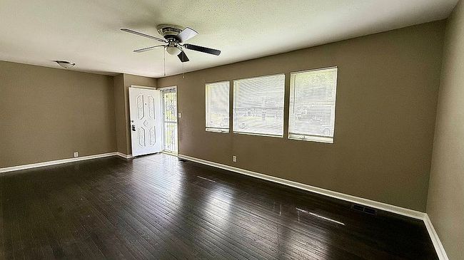 Photo of 10815 Ewing Ave, Kansas City, MO