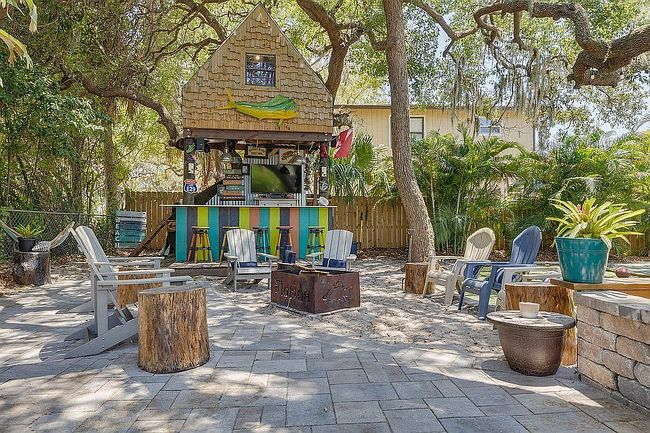 Photo of 832 Florida Ave, Palm Harbor, FL