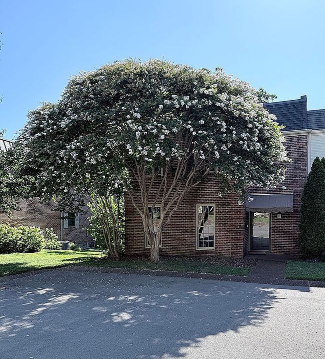 Preview of property located at 4400 Belmont Park Ter Apt 174