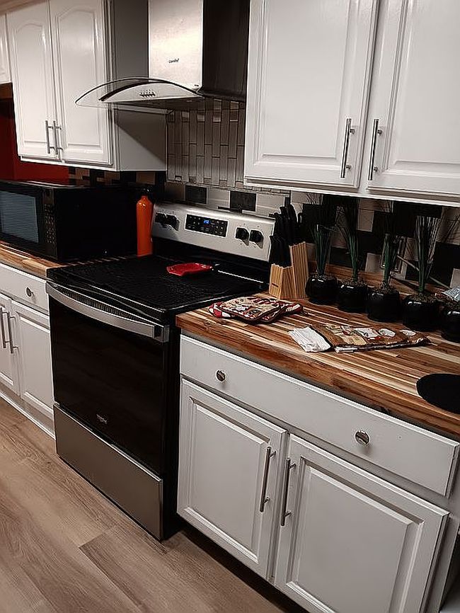 Additional photo 2 of property located at 1590 Marshall Rd Sw