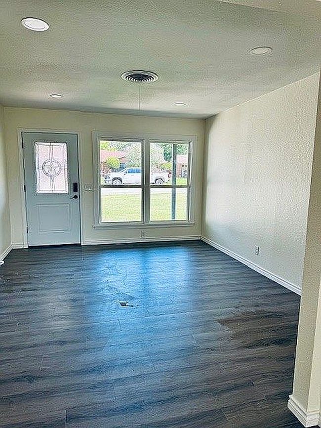 Photo of 4513 Lake View Dr, Wichita Falls, TX