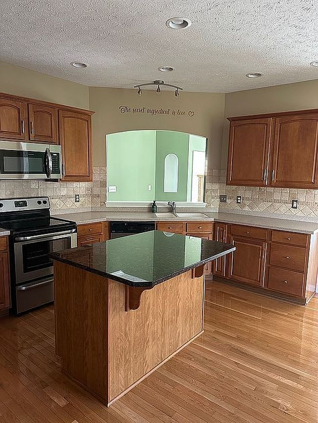 Photo of 12635 Enclave Ct, Carmel, IN