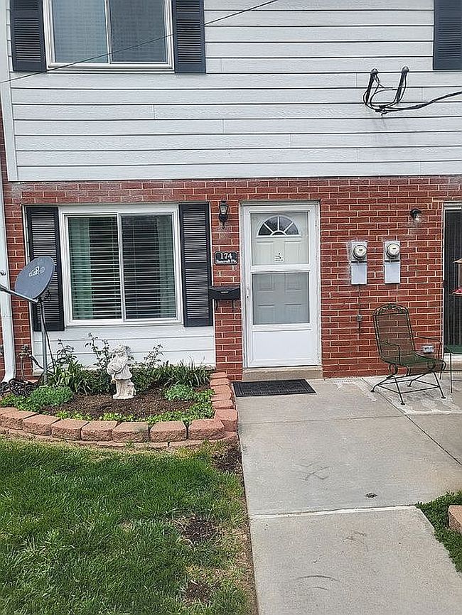 Image of 174 Bancroft Plz