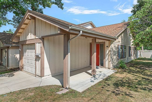 Photo of 1 Redwood Ln, Springfield, IL