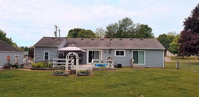 Photo of 10024 Stover Rd