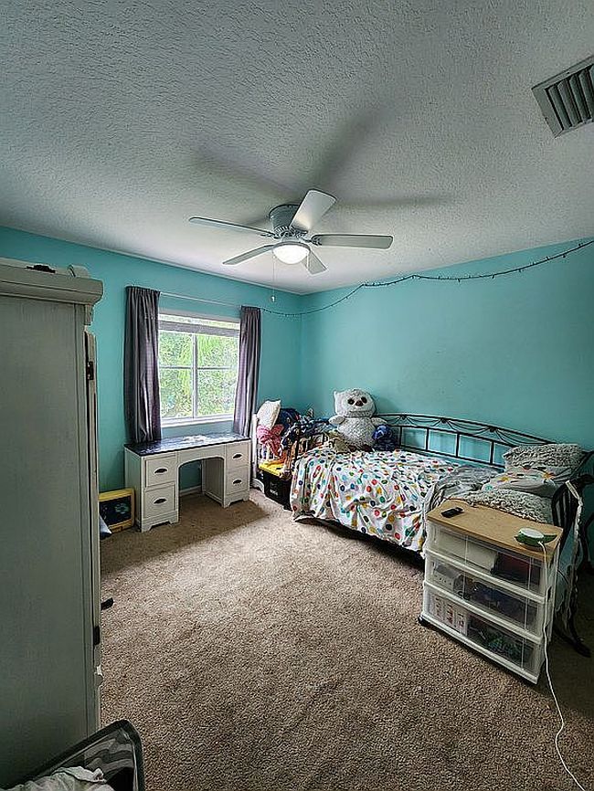 Photo of 5814 Bent Grass Dr, Valrico, FL