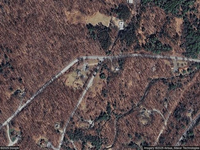 Photo of 698 New Ireland Rd, Winhall, VT