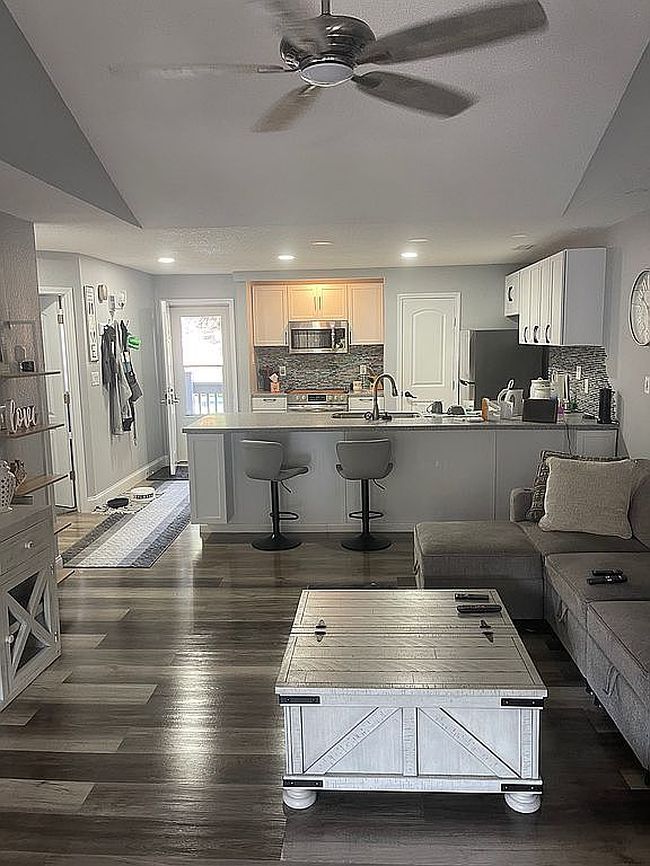 Photo of 1130 Rachel Rd Apt 305, Lake Ozark, MO