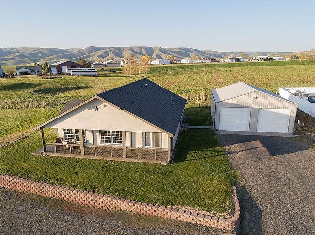 Image of 955 Redhawk Dr