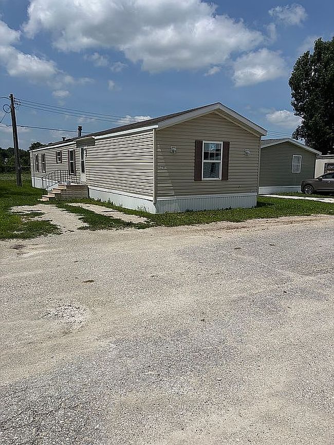 Additional photo 3 of property located at 404 Wadena Rd #218