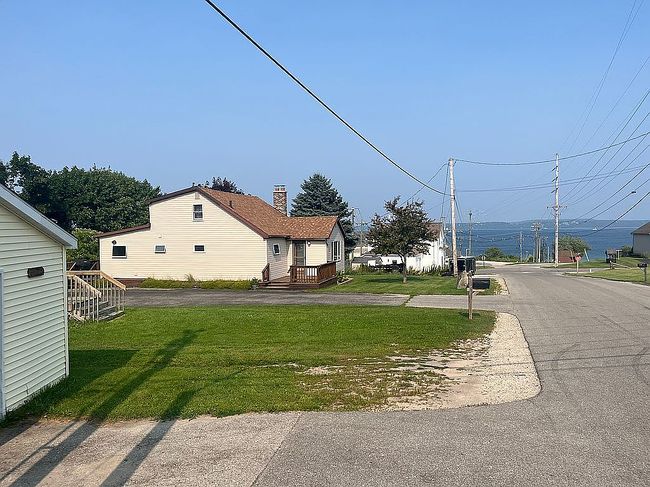 Photo of 281 Bertrand St, Saint Ignace, MI