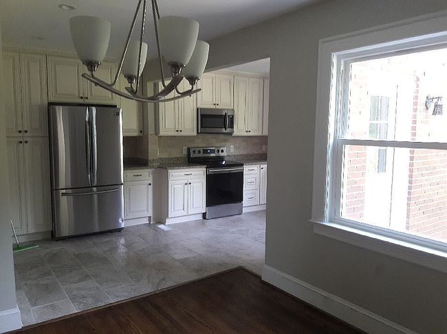 Photo of 8108 Squirrel Run Rd, Springfield, VA