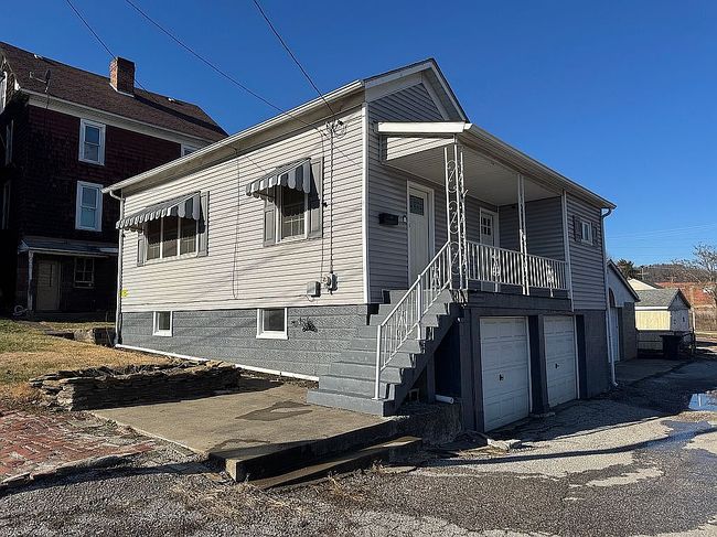Preview of property located at 3407 Monroe St