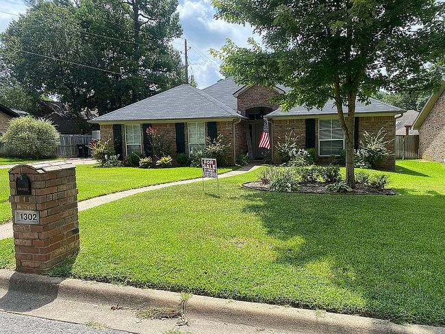 Photo of 1302 Tiffany Ln, Longview, TX