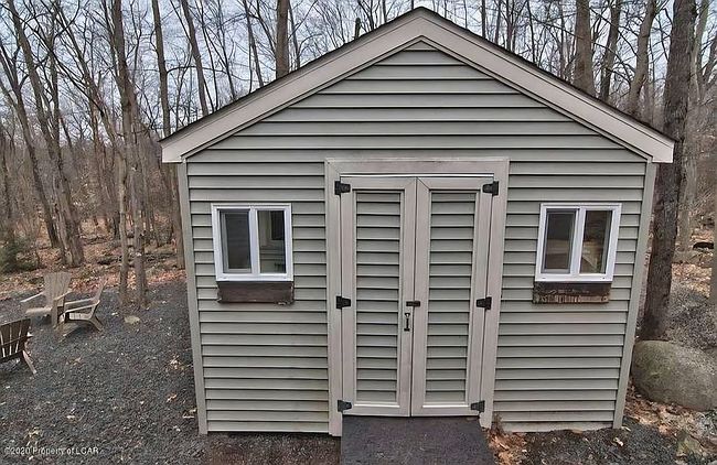 Photo of 15 Hawthorn Dr, Thornhurst, PA