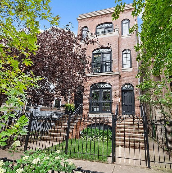 3239 N Racine Ave #1, Chicago, IL