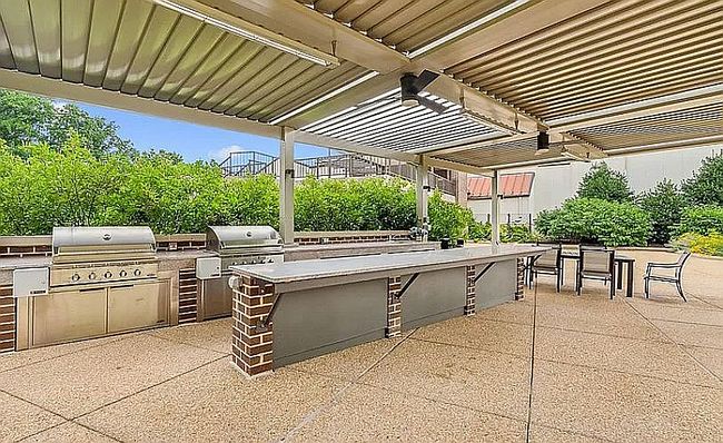 Photo of 1800 Old Meadow Rd Apt 1720, Mc Lean, VA