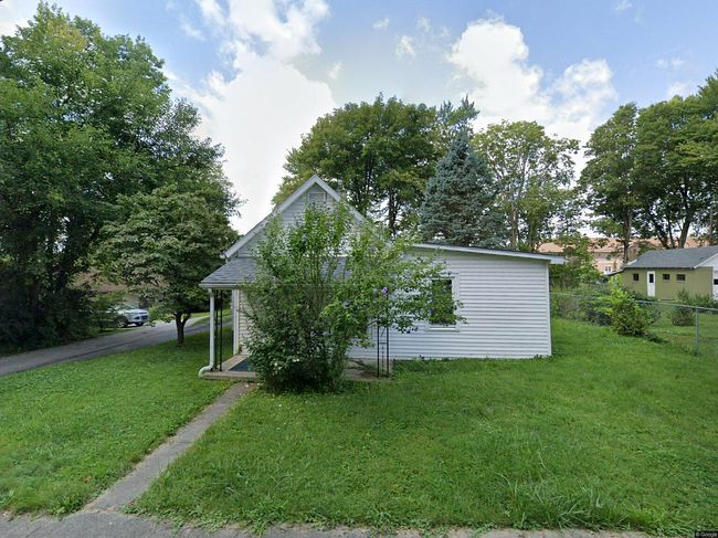 Photo of 334 S Davisson St, Bloomington, IN