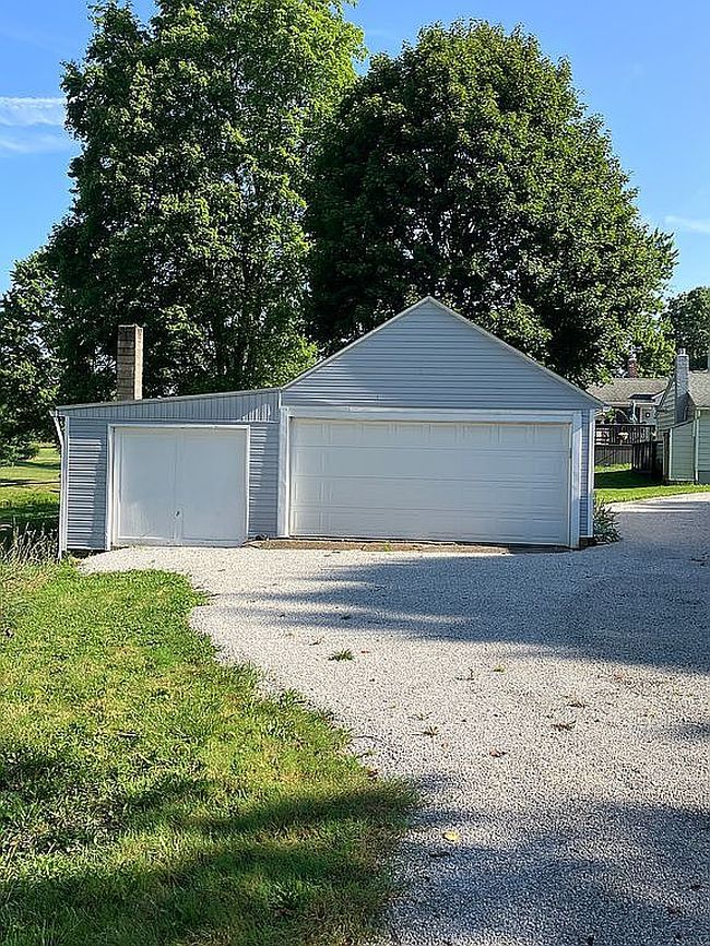 Additional photo 2 of property located at 712 S Hametown Rd