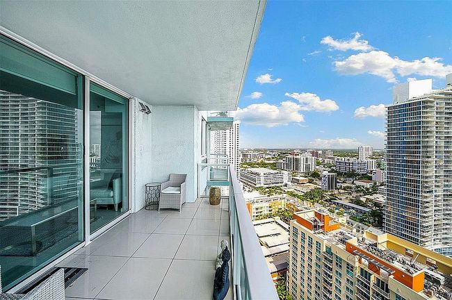 Image of 1900 N Bayshore Dr Apt 2715