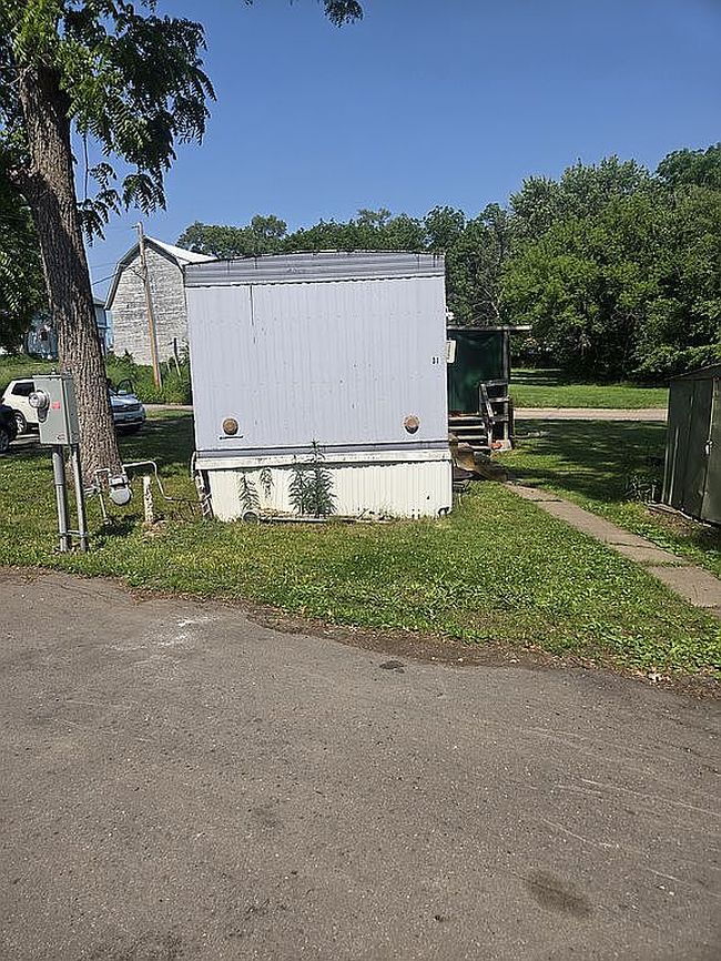 Photo of 301 S B St #301, Indianola, IA