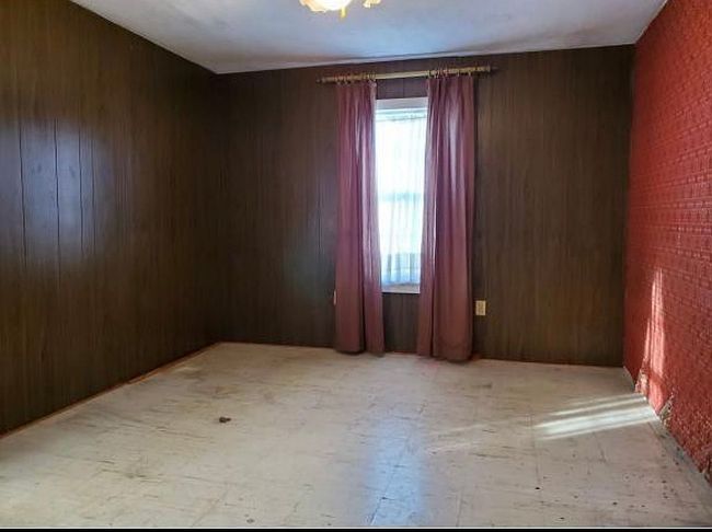 Additional photo 2 of property located at 15 Orton Ave