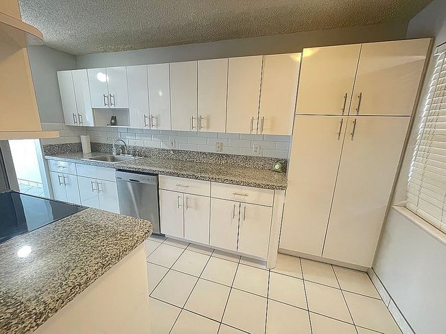 Photo of 3120 N Pine Island Rd Apt 103