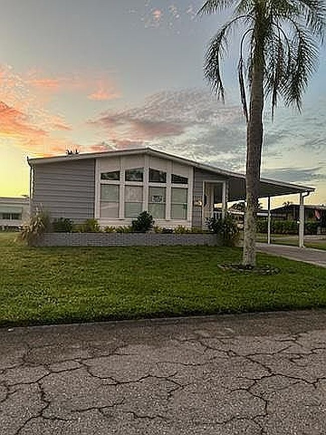 Image of 1600 Cumberland Dr