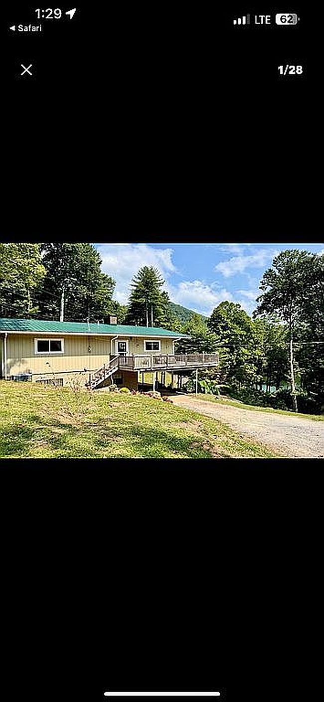 Photo of 370 Castlewood