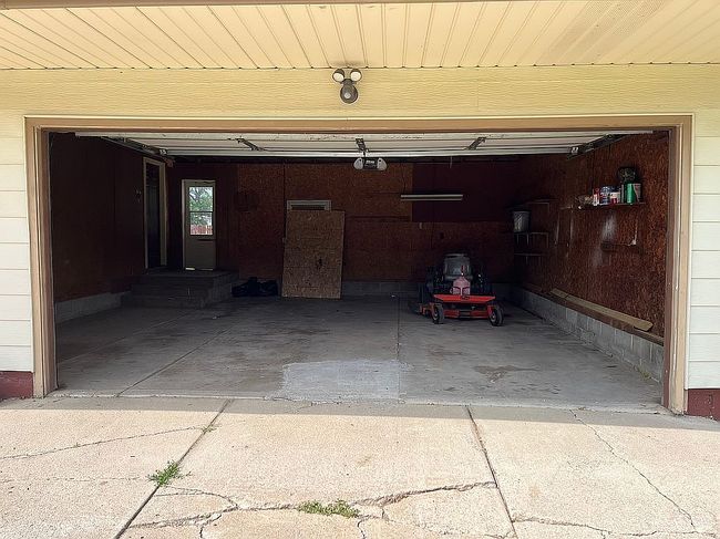 Photo of 808 E 1st St, Neligh, NE