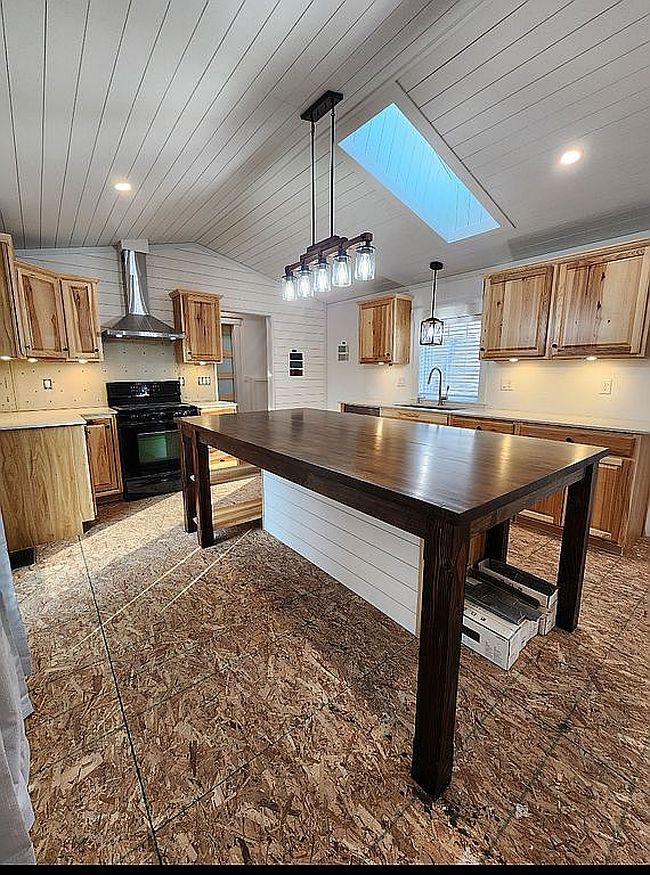 Image of 3067 Hillanlake Dr Lot 136