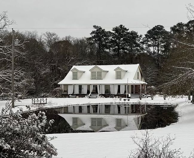 Image of 730 Sycamore Rd