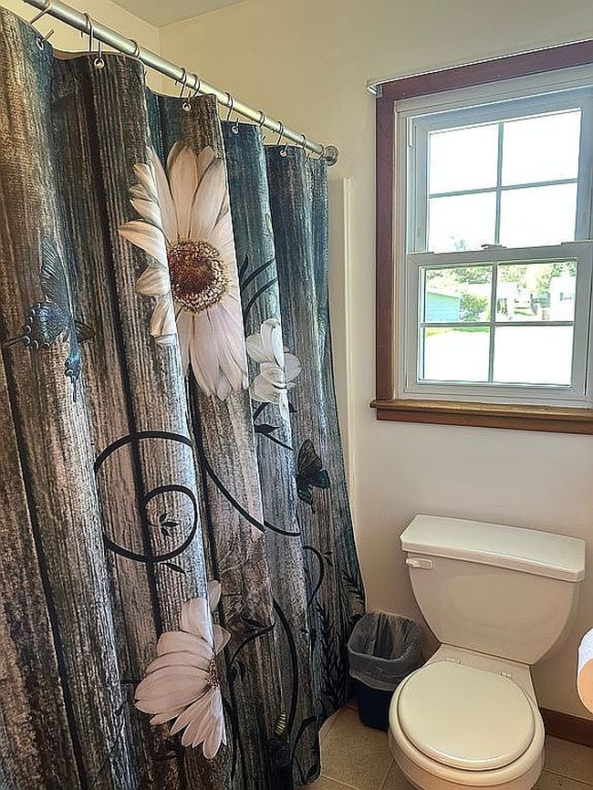 Image of 153 Inman Ct