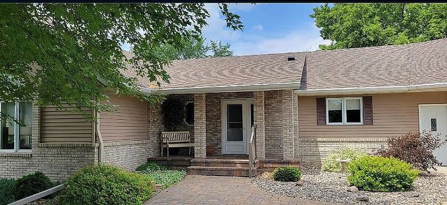 Photo of 1500 Mc Auliffe Pl Nw, Alexandria, MN