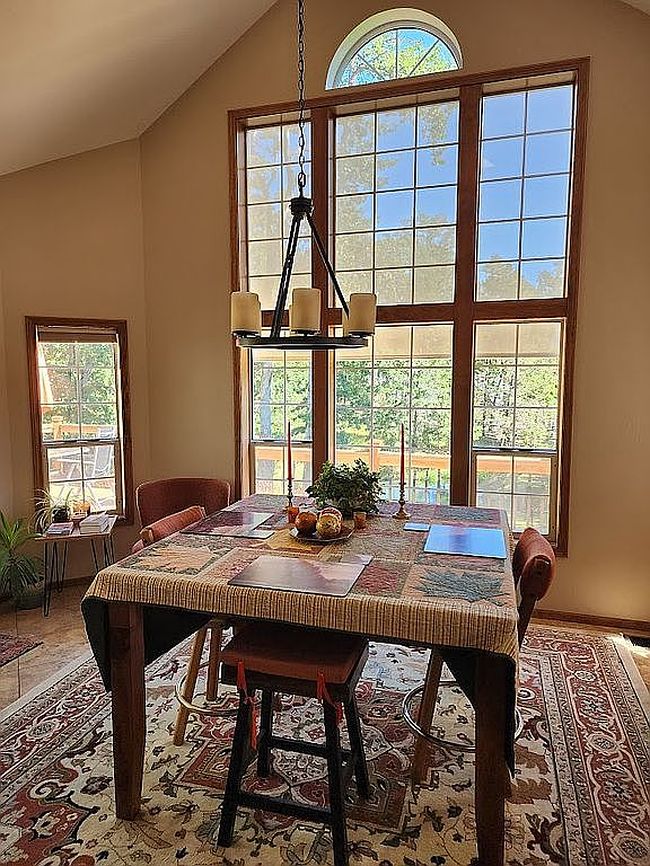 Photo of 622 Winter Creek Ln, Roseburg, OR