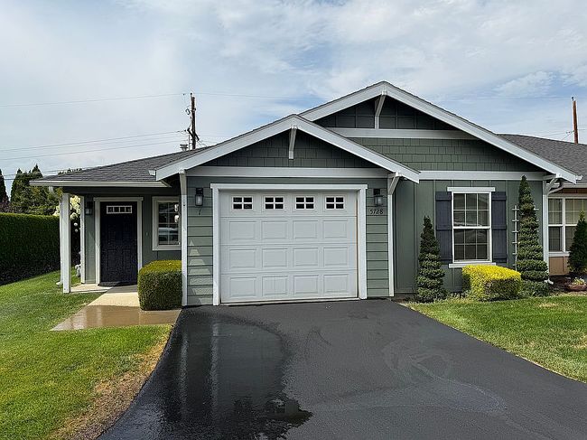 Photo of 5728 W Walnut St, Yakima, WA