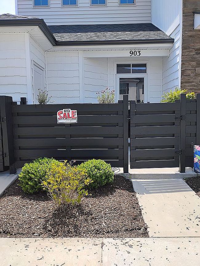 Image of 903 Kathy Ann Way W