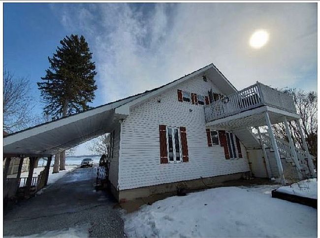 Photo of 162 Lake St, Rouses Pt, NY
