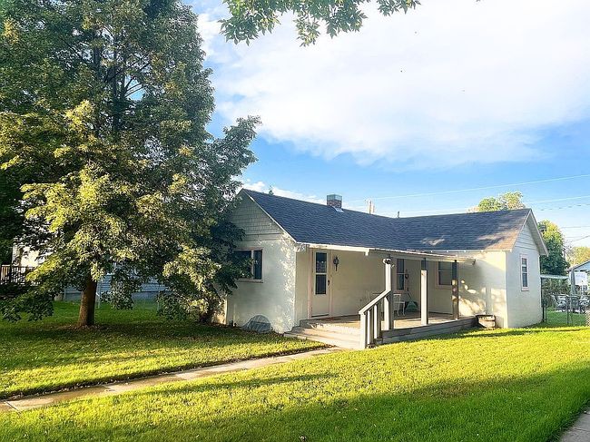 Photo of 425 N Cheyenne St, Powell, WY