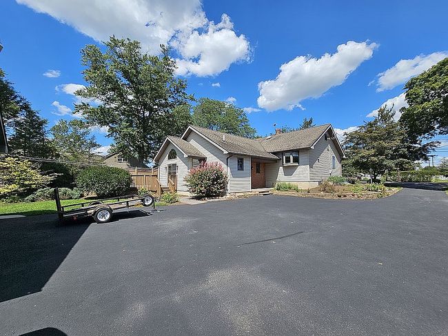 Photo of 2714 Penn Ave, Hatfield, PA