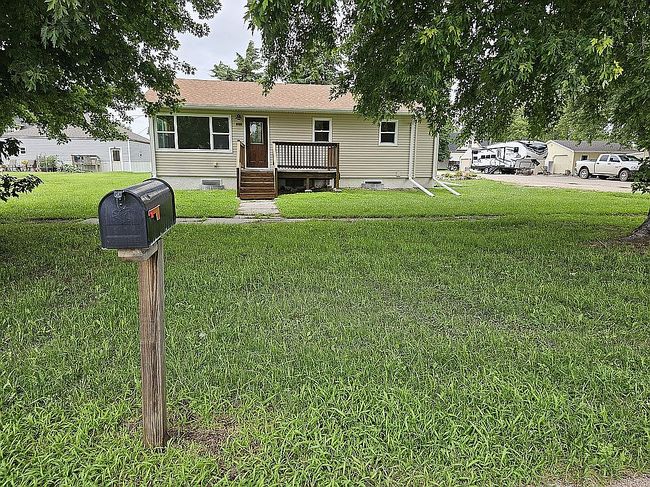 Photo of 602 B St, Shelton, NE