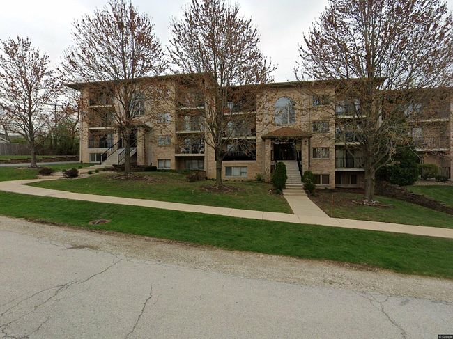Photo of 4407 Pershing Ave Unit 1S, Downers Grove, IL