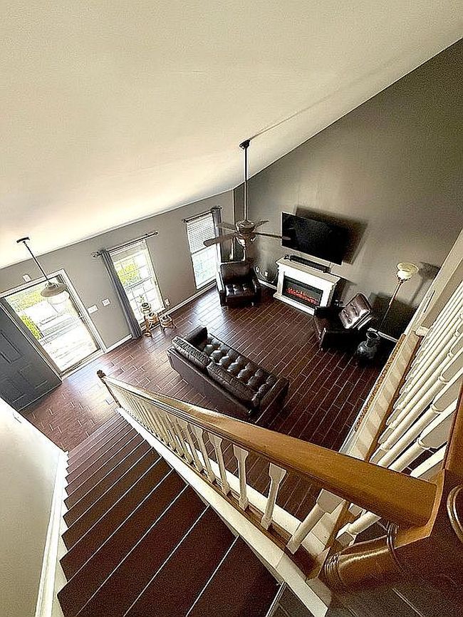 Photo of 4462 Alameda Dr, Grove City, OH
