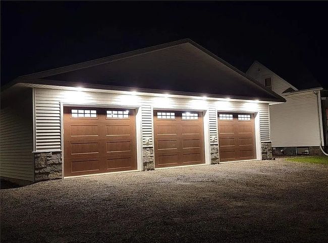 Image of 381 N Valley Dr
