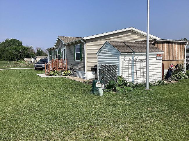 Image of 5851 S Shore Dr